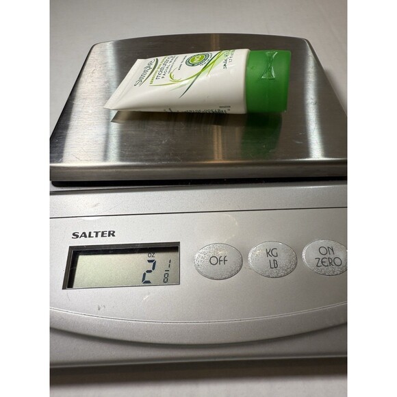 Simple Kind To Skin Moisturising Facial Wash 50ML / 1.7FLOZ Sensitive Skin - Picture 3 of 3